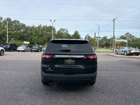 Used 2019 Chevrolet Traverse LS w/ LPO, Floor Liner Package FWD image 6