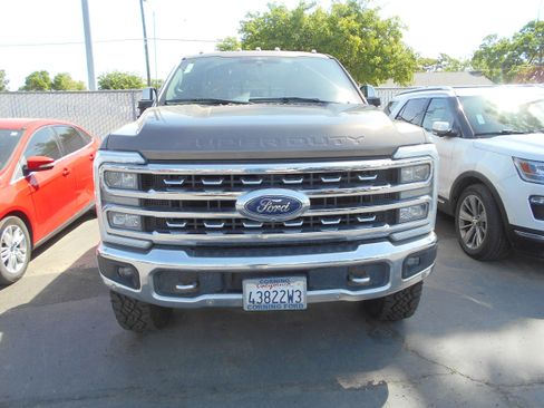 Used 2023 Ford F350 Lariat w/ Lariat Ultimate Package image 2