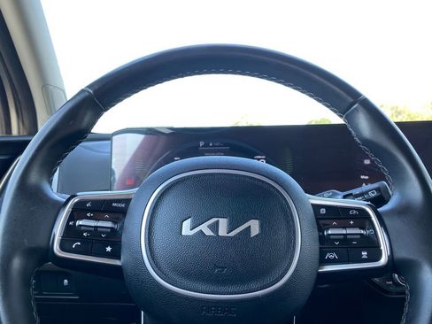Certified 2024 Kia Sorento S w/ Panoramic Sunroof Package FWD image 16