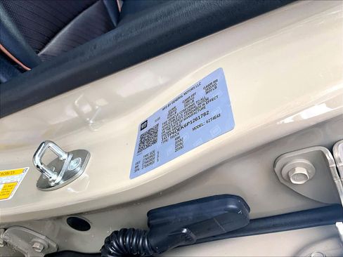 Certified 2023 GMC Canyon AT4 w/ AT4 Premium Package image 35