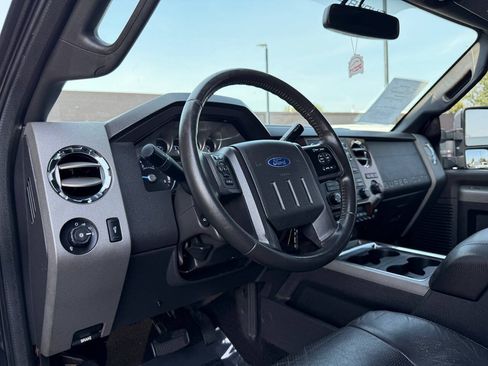 Used 2011 Ford F250 Lariat w/ Lariat Interior Pkg AWD/4WD image 11