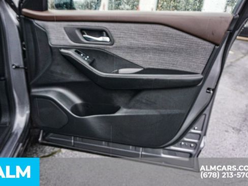 Used 2023 Nissan Rogue SV image 51