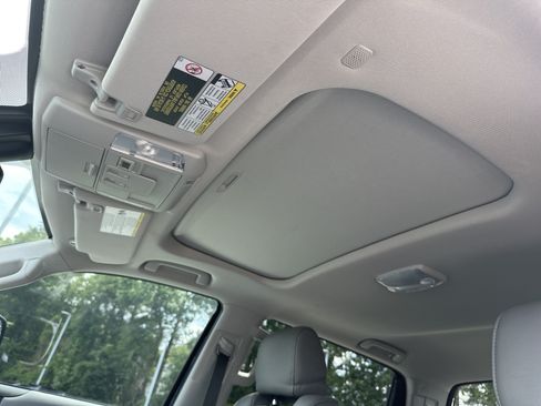 Used 2020 Toyota Tundra Limited RWD image 28
