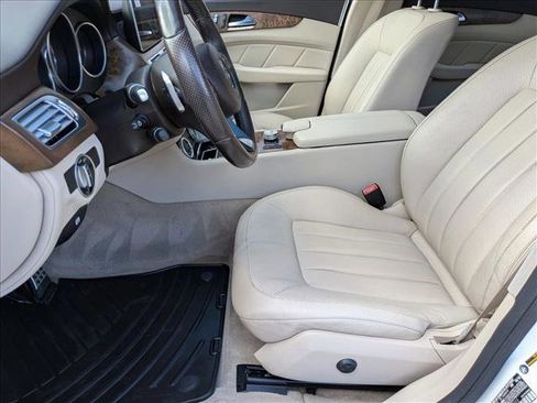 Used 2016 Mercedes-Benz CLS 550 4MATIC image 17