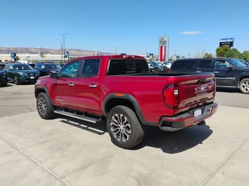 Used 2024 GMC Canyon Denali AWD/4WD image 8