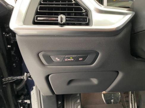 New 2026 BMW X6 xDrive40i w/ Climate Comfort Package image 22