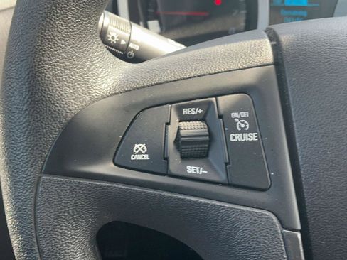 Used 2017 Chevrolet Equinox LS image 18