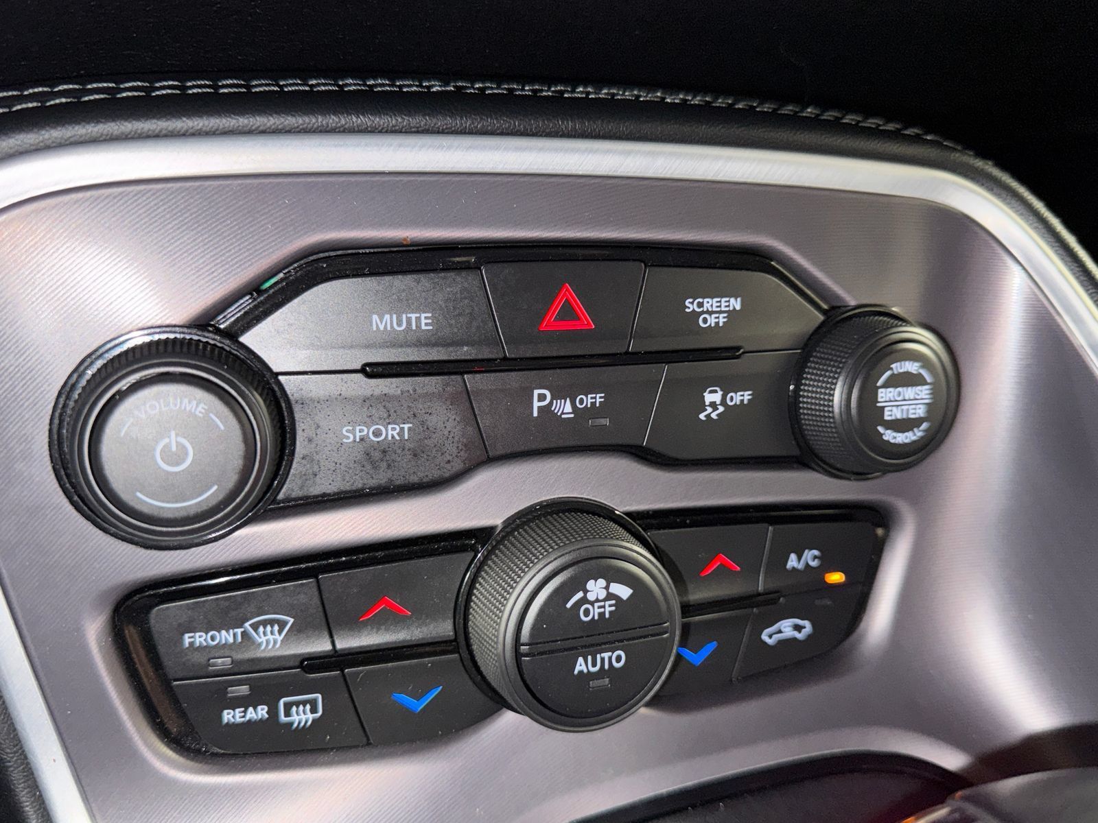Used 2022 Dodge Challenger GT AWD/4WD image 22