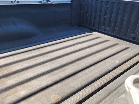 Used 2016 Nissan Frontier PRO-4X image 4