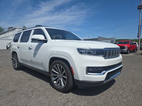 Used 2022 Jeep Grand Wagoneer Series II w/ Premium Group II AWD/4WD image 2