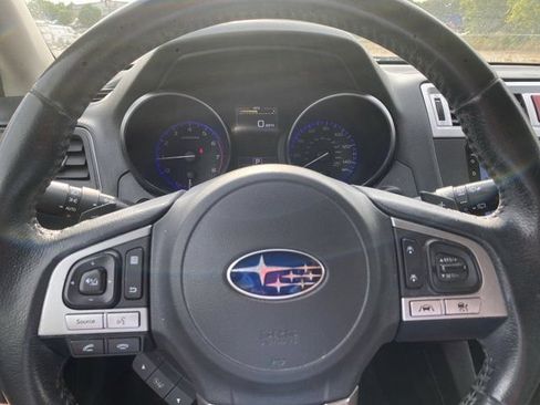 Used 2017 Subaru Outback 2.5i Limited AWD/4WD image 17