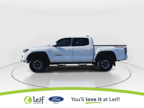 Used 2023 Toyota Tacoma TRD Off-Road image 5