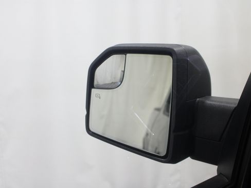 Used 2016 Ford F150 XLT w/ Equipment Group 301A Mid AWD/4WD image 10
