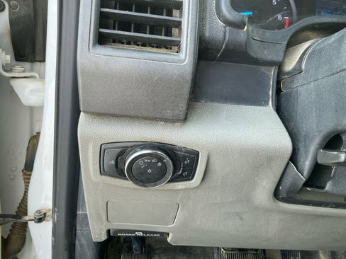 Used 2022 Ford F250 XL w/ Power Equipment Group image 22