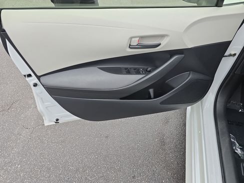 Certified 2022 Toyota Corolla LE image 27