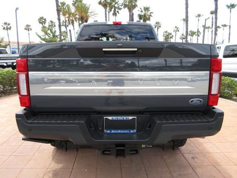 Certified 2021 Ford F350 Platinum w/ Tremor Off-Road Package AWD/4WD image 3