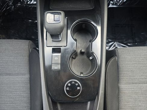 Used 2023 Nissan Rogue SV image 11