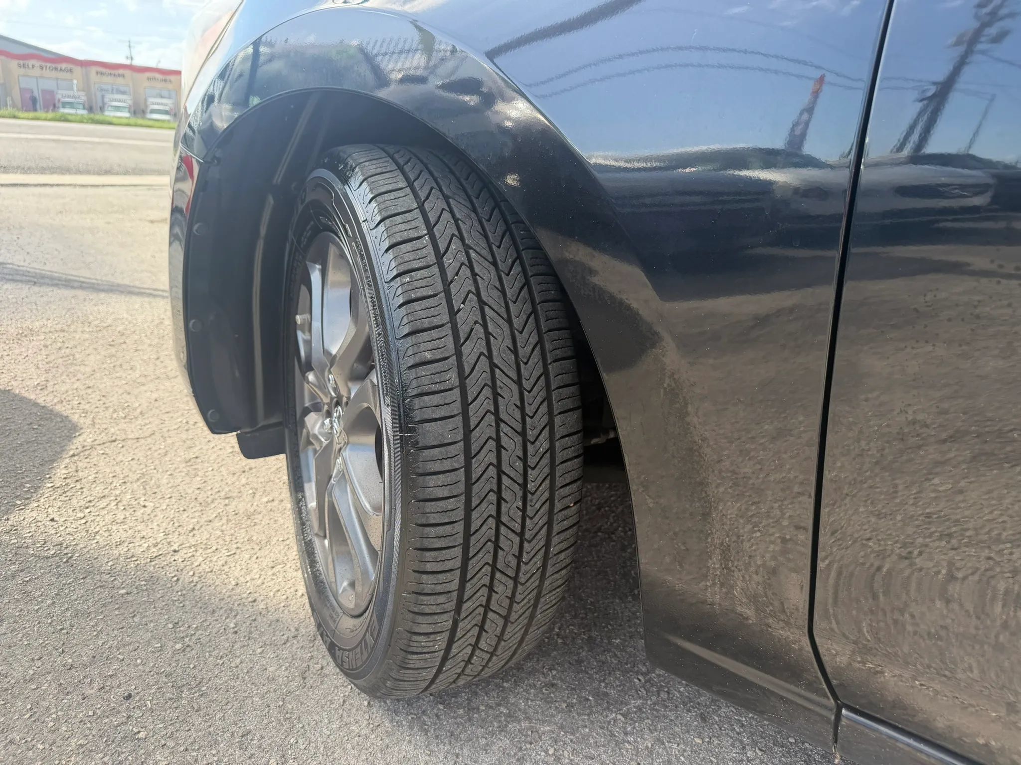 Used 2019 Toyota Yaris LE FWD image 16