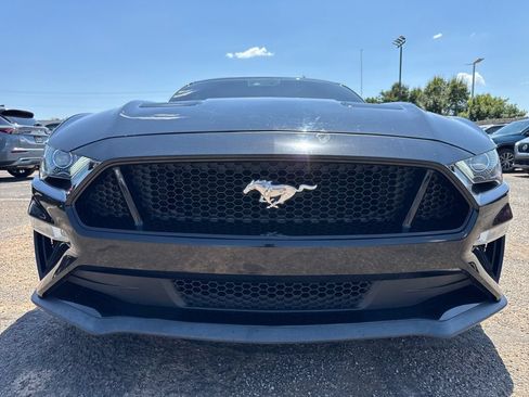 Used 2021 Ford Mustang GT RWD image 2