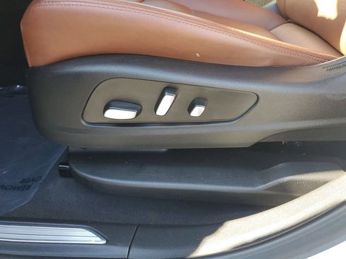 Certified 2023 Cadillac XT5 Premium Luxury w/ LPO, Premium Carpet Package image 21