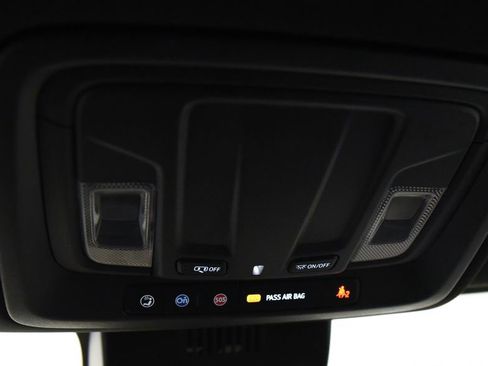 Used 2023 GMC Sierra 1500 SLE AWD/4WD image 25
