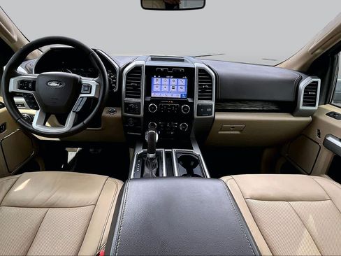 Used 2019 Ford F150 Lariat RWD image 17