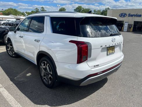 Used 2023 Hyundai Palisade SEL w/ Premium Package AWD/4WD image 4