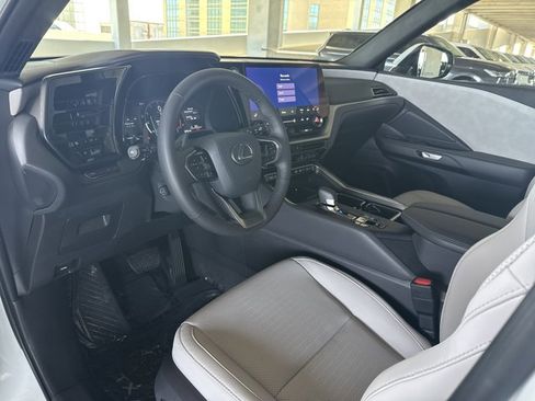 Used 2026 Lexus TX 350 TX 350 Premium w/ Technology Package image 11