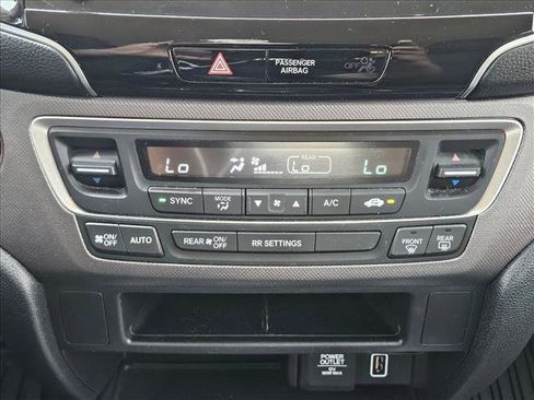 Used 2021 Honda Ridgeline Sport image 12