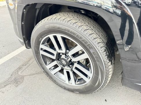 Used 2023 Toyota 4Runner Limited image 9