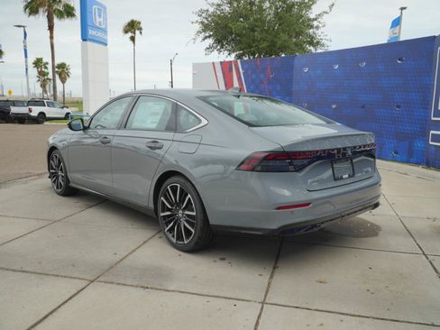 New 2026 Honda Accord Touring image 9