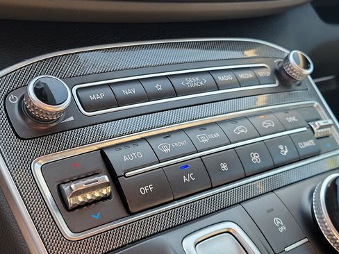 Used 2023 Hyundai Santa Fe SEL image 29