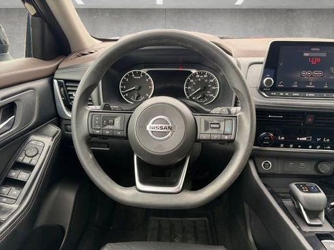 Used 2021 Nissan Rogue SV FWD image 21