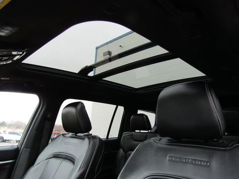 Used 2022 Jeep Grand Cherokee L Overland w/ Off Road Group image 17