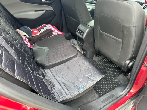 Used 2018 Chevrolet Equinox LT w/ Sun & Infotainment Package image 8