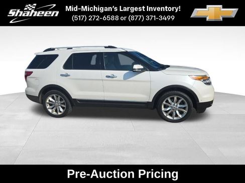 Used 2014 Ford Explorer Limited w/ Equipment Group 302A AWD/4WD image 2