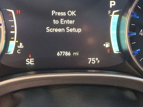 Used 2023 Chrysler Pacifica Touring-L FWD image 20