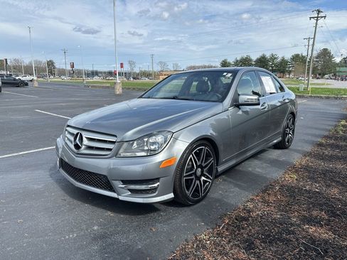 Used 2013 Mercedes-Benz C 250 Sedan image 4