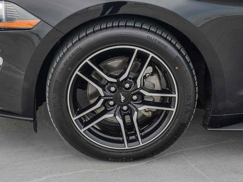 Used 2022 Ford Mustang Premium image 11