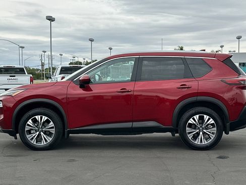 Used 2023 Nissan Rogue SV w/ SV Premium B Package FWD image 8