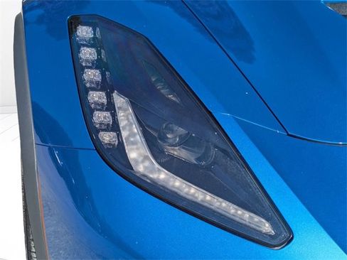 Used 2015 Chevrolet Corvette Z06 w/ 3LZ Preferred Equipment Group image 11