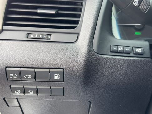 Used 2017 Lexus RX 450h AWD image 27