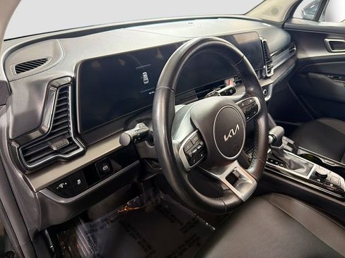 Used 2023 Kia Sportage EX image 11