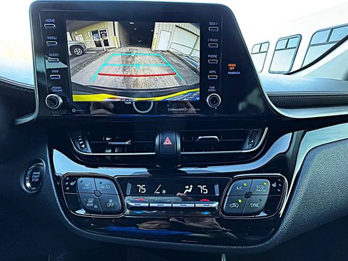 Used 2020 Toyota C-HR Limited image 18