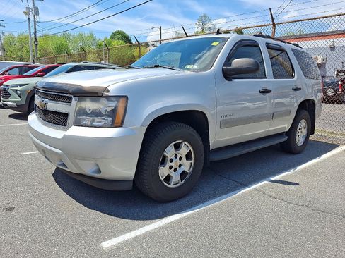 Used 2010 Chevrolet Tahoe LS w/ Convenience Package AWD/4WD image 1
