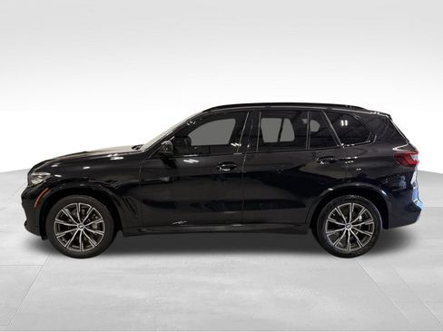 Used 2022 BMW X5 xDrive40i w/ M Sport Package AWD/4WD image 2