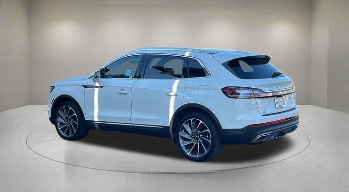 Used 2022 Lincoln Nautilus Reserve w/ Equipment Group 202A AWD/4WD image 4