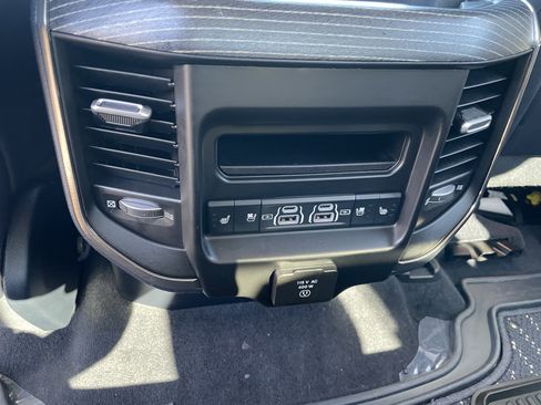 Used 2021 RAM 1500 Limited image 31