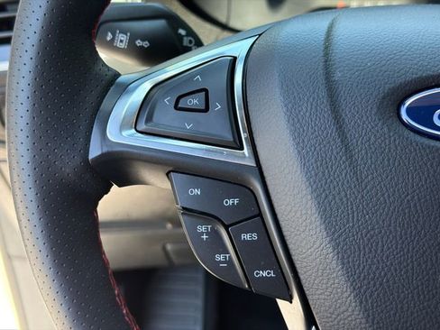 Used 2024 Ford Edge ST-Line AWD/4WD image 27