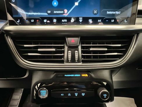 Used 2023 Ford Escape Active w/ Tech Pack #2 image 16